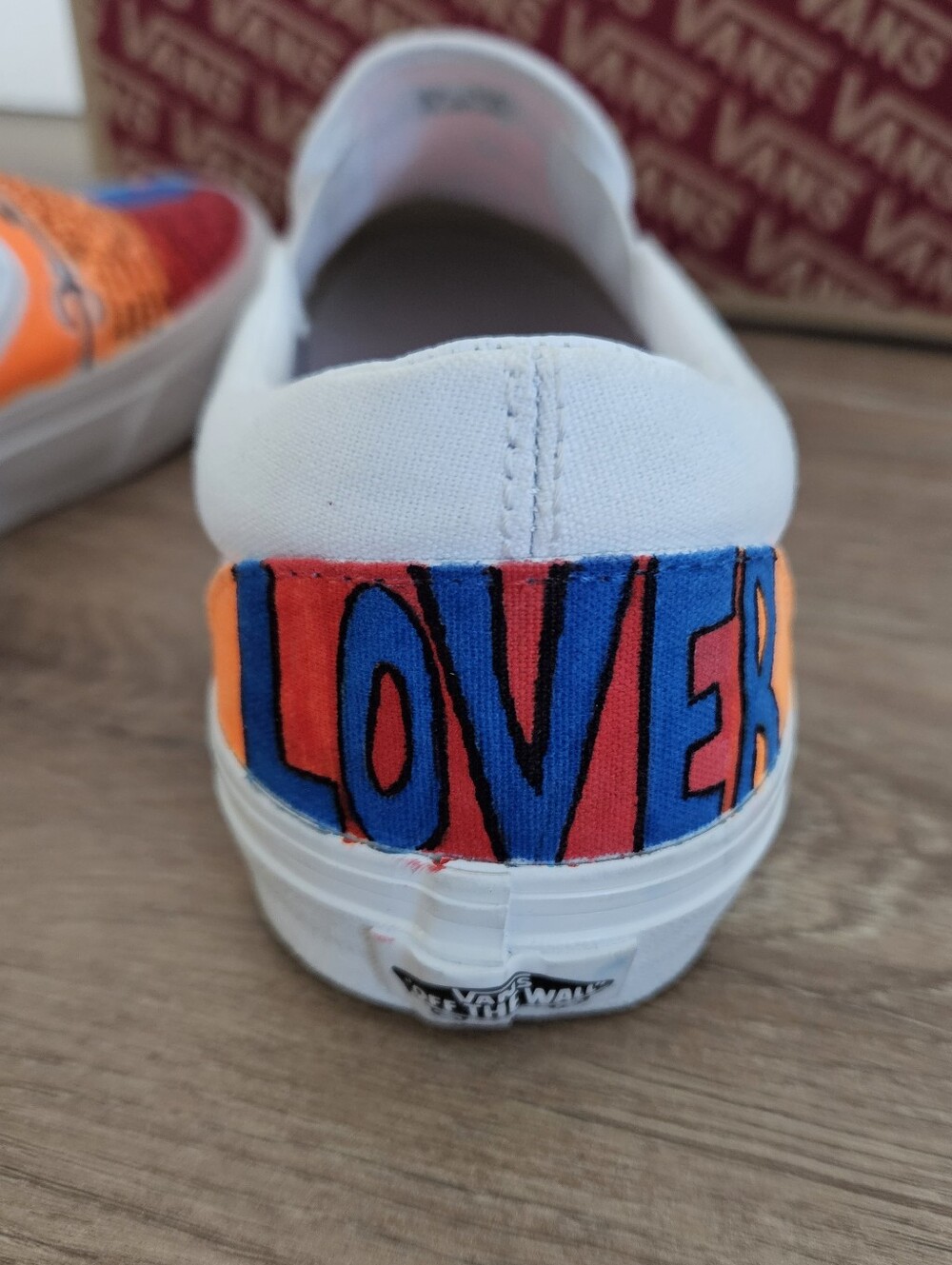 Taylor Swift Hand Crafted Shoes Men's Size 9 - Picture 9 of 11